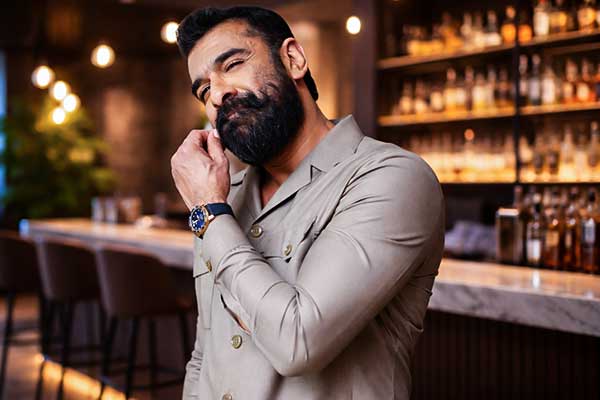 Eijaz Khan